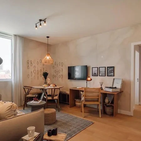 Lägenhet Anzio - 2 Bedrooms And Pool In Avenidas Novas